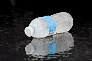 μπουκάλια νερού