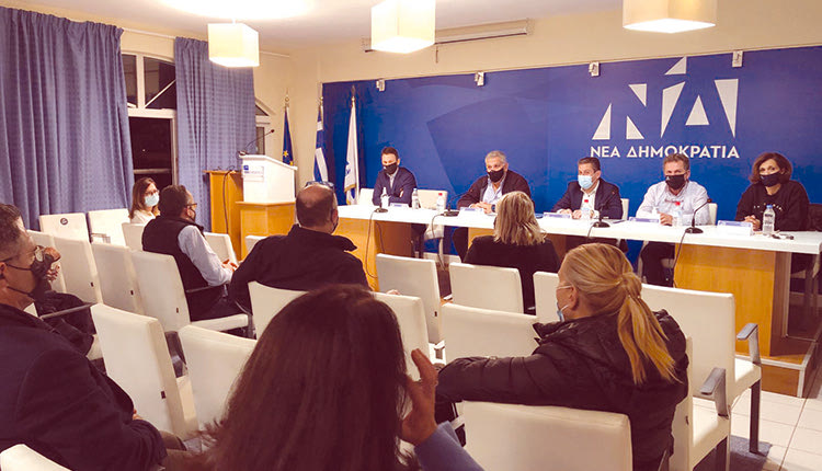 Μπορεί να μην μπήκαν όλοι στις ευθύνες, αλλά μετά από πρόσκληση του προέδρου Βαγγέλη Καρκανάκη έγινε συνάντηση στα γραφεία της ΔΕΕΠ ( ΝΟΔΕ) Ηρακλείου των υπευθύνων των Τομέων Δράσης της Οργάνωσης.