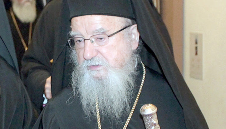 Επιδεινώθηκε η κατάσταση της υγείας του μητροπολίτη Αιτωλίας και Ακαρνανίας Κοσμάς που νοσεί με κοροναϊό, με τον ίδιο, σύμφωνα με πληροφορίες, να αρνείται να εισαχθεί σε νοσοκομείο.