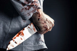 Βγήκαν τα μαχαίρια μέρα - μεσημέρι  χθες στα Χανιά,