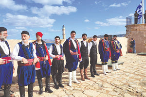 Γιορτάστηκε η επέτειος των 108 χρόνων από την Ένωση της Κρήτης με την Ελλάδα