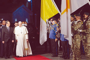 Πάπας 2η επίσκεψη στο νησί