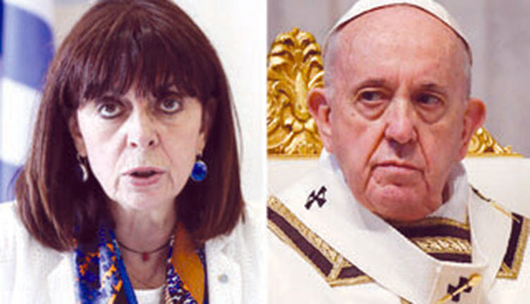 Όταν πετούσε πάνω από την Ελλάδα στον δρόμο προς την Κύπρο, ο Πάπας έστειλε ένα τηλεγράφημα στην Πρόεδρο της Δημοκρατίας, Κατερίνα Σακελλαρόπουλου