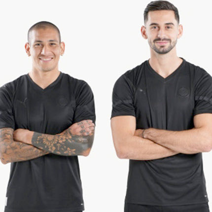 ΟΦΗ ΜΑΥΡΗ ΦΑΝΕΛΑ