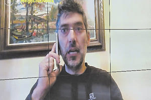 Ο κ. Αγγελάκης