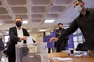 ΑΝΔΡΟΥΛΑΚΗΣ ΨΗΦΙΣΕ ΣΤΟ ΗΡΑΚΛΕΙΟ