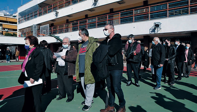 Μαζική η συμμετοχή μελών και φίλων του Κινήματος Αλλαγής  Πάνω από 270.000 υπολογίζεται ότι ψήφισαν  στην εσωκομματική διαδικασία