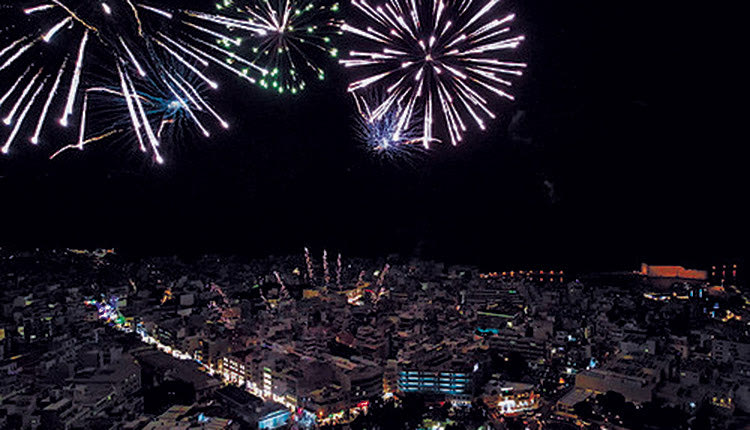 ΗΡΑΚΛΕΙΟ ΦΩΤΑΓΩΓΗΣΗ ΔΕΝΤΡΟΥ ΧΡΙΣΤΟΥΓΕΝΝΑ 2021