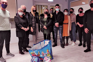 Προσφορά του Πολιτιστικού Συλλόγου Κεραμουτσίου στο ΚΔΑΠ ΜΕΑ του Δήμου Μαλεβιζίου