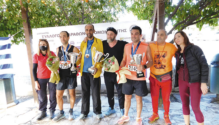 Στιγμιότυπα απο τις απονομές στους άντρες και γυναίκες