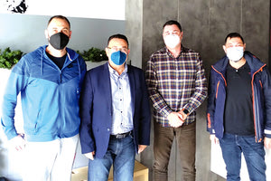 Αντιπροσωπεία του ΚΚΕ με επικεφαλής τον βουλευτή Ηρακλείου Μανώλη Συντυχάκη και μέλη του τμήματος αθλητισμού της ΤΕ Ηρακλείου συναντήθηκε με αντιπροσωπεία του Συλλόγου ιδιοκτητών γυμναστηρίων Ν. Ηρακλείου