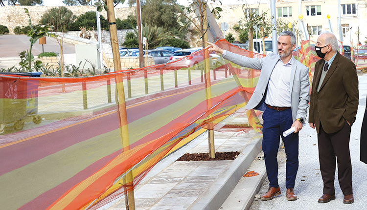 Λαμπρινός - Αναστασάκης στη λεωφ. Αρχιεπισκόπου Μακαρίου