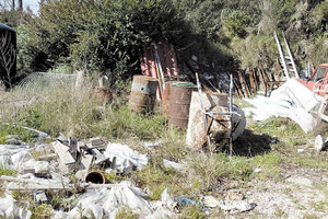 Πρώτα πρόστιμα για... “επικίνδυνα” οικόπεδα