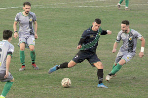 Φάση από το παιχνίδι του ΠΟΑ στην Νεάπολη