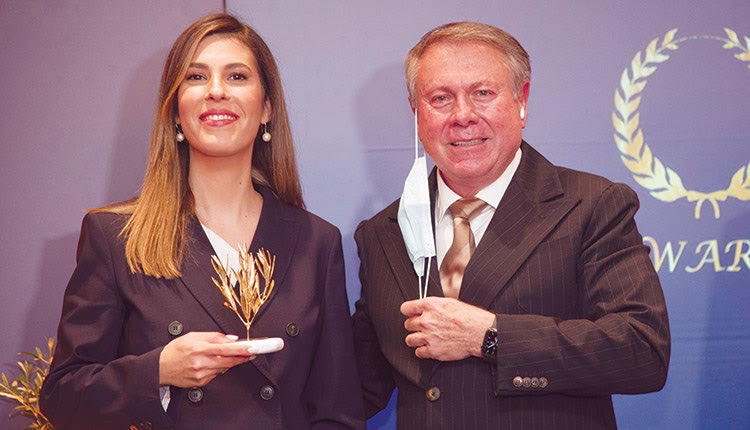 ΒΡΑΒΕΙΑ: ΣΥΝΔΕΣΜΟΣ ΤΟΥΡΙΣΤΙΚΩΝ & ΤΑΞΙΔΙΩΤΙΚΩΝ ΓΡΑΦΕΙΩΝ ΚΡΗΤΗΣ