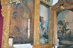 Τους έπιασαν πριν κλέψουν τον ναό