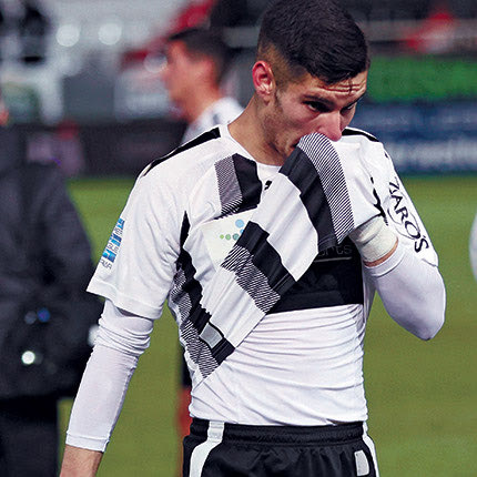 Απαρηγόρητος ο Μπαλογιάννης μετά το πέναλτι που υπέπεσε