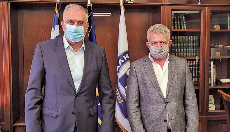 Ο Δήμαρχος Φαιστού με τον Υπουργό κ. Τάκη Θεοδωρικάκο