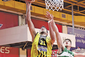 Ο Μπουμπάρης σε μία προσπάθεια στο χθεσινό ματς του Εργοτέλη