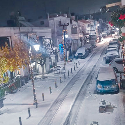 Στα λευκά ντύθηκαν πολλές ορεινές περιοχές