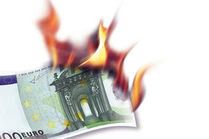 ΣΤΗ ΜΕΓKΕΝΗ ΤΗΣ ΑΚΡΙΒΕΙΑΣ ΟΙ ΚΑΤΑΝΑΛΩΤΕΣ «Μποναμάς» οι ανατιμήσεις με την έλευση της νέας χρονιάς