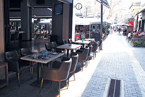 Με παρέμβαση τόσο τοπικά, όσο και πανελλαδικά φαίνεται πως αποσοβήθηκε το μέτρο εισόδου στις επιχειρήσεις με rapid test για τις γιορτές