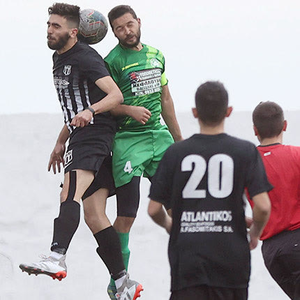 Στιγμιότυπο από το ματς των Δειλινών με τον ΑΟΤ