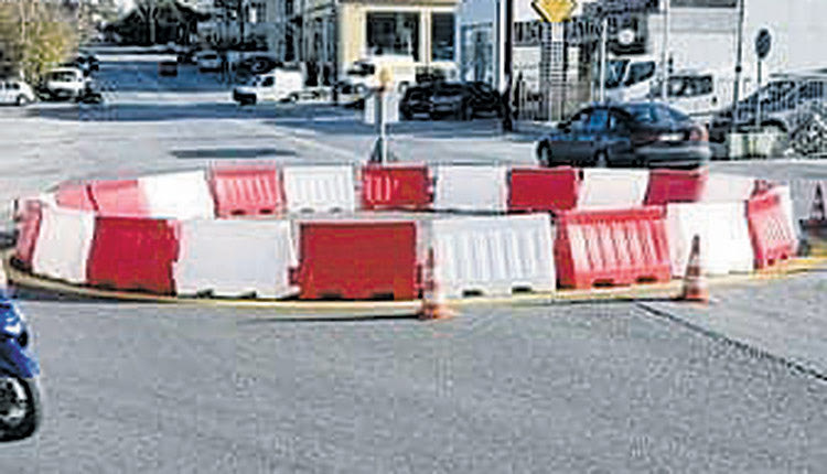 ΣΤΟΝ ΑΪ ΓΙΑΝΝΗ ΧΩΣΤΟ  Έγινε ο κόμβος, θα δώσει λύση όμως; 