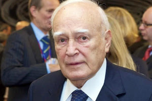 Πάνδημο αντίο στον Κάρολο Παπούλια