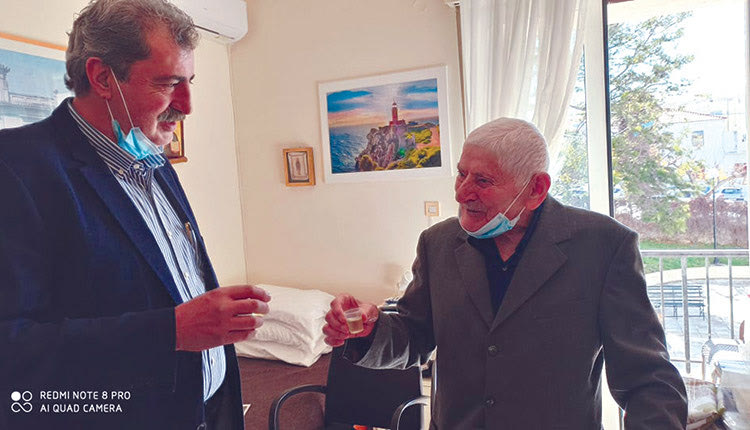 ΕΠΙΣΚΕΨΗ ΠΟΛΑΚΗ ΣΤΙΣ ΚΟΙΝΩΝΙΚΕΣ ΔΟΜΕΣ