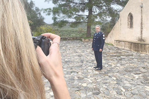 Μετά το εντυπωσιακό ημερολόγιο του 2021 που ήταν αφιερωμένο στις γυναίκες αστυνομικούς του Λασιθίου , το νέο ημερολόγιο της Ένωσης Αστυνομικών Υπαλλήλων νομού Λασιθίου για το νέο έτος  είναι αφιερωμένο στους ένστολους που σε ένα με δύο χρόνια αποχαιρετούν το Σώμα.