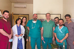 Το ιατρικό της προσωπικό απαρτίζεται από 6 καρδιοχειρουργούς και 1 εντατικολόγο (1 μέλος ΔΕΠ, 3 επιμελητές ΕΣΥ και 3 επικουρικούς ιατρούς) και καλύπτεται από εξειδικευμένους καρδιοαναισθησιολόγους της Αναισθησιολογικής Κλινικής του Πα.Γ.Ν.Η.