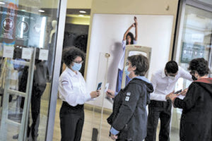 έλεγχοι κορονοϊός