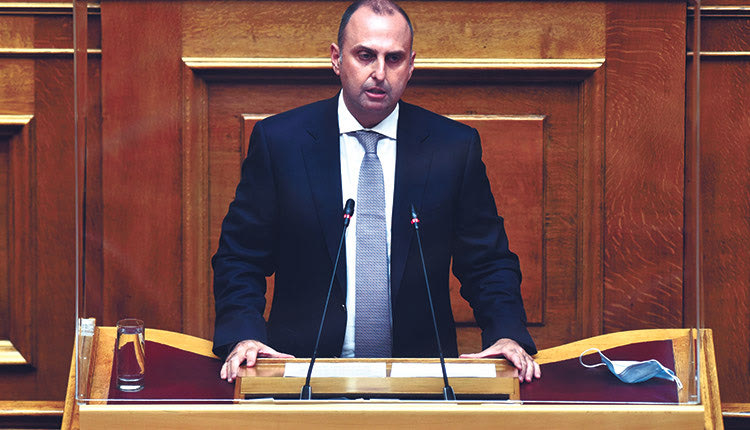 ο υφυπουργός Υποδομών Γιώργος Καραγιάννης