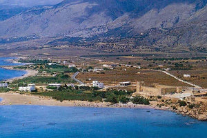 ΦΩΤΟΗΜΕΡΑΣ: Το Φραγκοκάστελλο πριν από 30 χρόνια. Πολύ λίγα τα κτίσματα τότε.