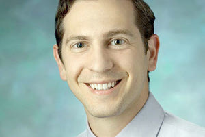 Ο Παναγής Γαλιατσάτος, καθηγητής Πνευμονολογίας στο John Hopkins