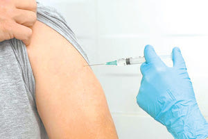 Η μελέτη έδειξε ότι οι σοβαρές ανεπιθύμητες ενέργειες των εμβολίων για την COVID-19 ήταν σπάνιες