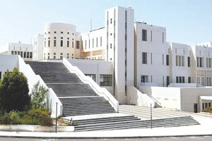 Στα «κάγκελα» οι πανεπιστημιακοί