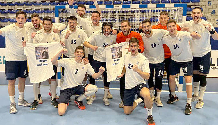 Αφιερωμένο το «διπλό»  Στον διευθυντή επικοινωνίας της ΟΧΕ, Κωνσταντίνο Χατζηδημητρίου