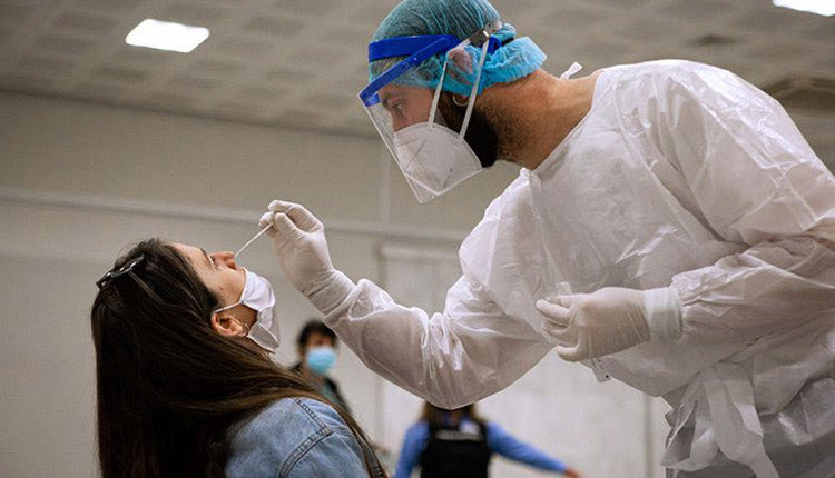RAPID TEST: Φεύγει το συνεργείο από την πλ. Αγίας Αικατερίνης