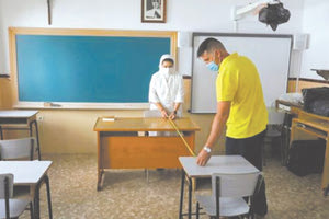 Αποδεκατισμένα τα σχολεία