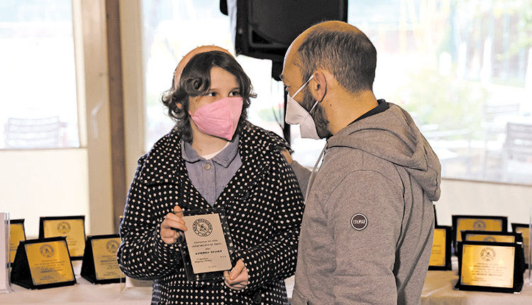 Την πρωταθλήτρια της ζωής Κατερίνα Ξυδάκη βράβευσε ο Ποσειδώνας