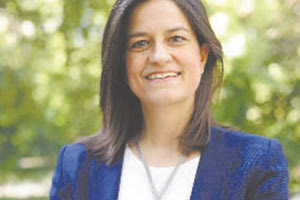 Η κ. Κεραμέως