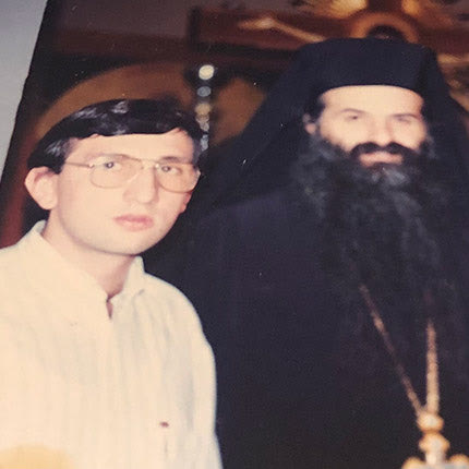 Μία σχέση καταλυτική ήταν αυτή που είχαν ο μακαριστός Μητροπολίτης Πέτρας, Νεκτάριος και ο νέος Αρχιεπίσκοπος Κρήτης κ. Ευγένιος. Εδώ οι δύο τους πριν πολλά-πολλά χρόνια όταν ο Σεβασμιότατος ήταν ακόμα ο μαθητής Ευάγγελος Αντωνόπουλος 