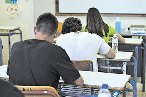 Σύμφωνα με την υπουργό Παιδείας, 9 στα 10 παιδιά βρέθηκαν θετικά στον κοροναϊό, με self test