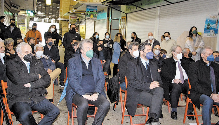 Από την υπογραφή της σύμβασης για την ανακαίνιση της Δημοτικής Αγοράς