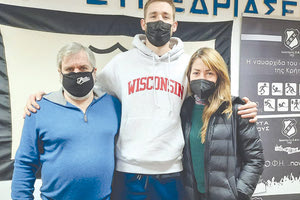 Ο Βίτσορεκ με τον πρόεδρο του ΟΦΗ κ. Δανδάλη και την team manager Μαρία Πατεράκη
