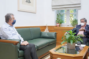 Από τη συνάντηση με το δήμαρχο Αγίου Νικολάου