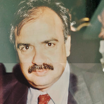 Αφιερωμένο στον εκλεκτό φίλο, κύριο Γιάννη Βασ. Σμπώκο, μηχανολόγο μηχανικό