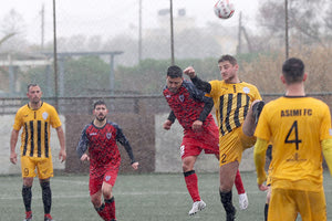 Μέσα στη βροχή μονομάχησαν ΟΦΑΜ και Ασήμι